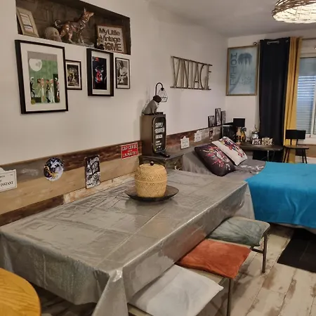 La Petite Maison De Melanie 30m Ferienhaus *