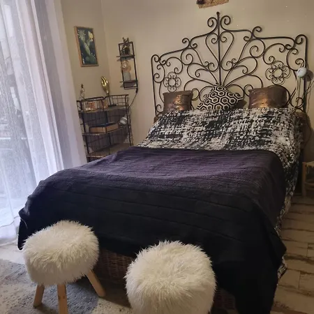 La Petite Maison De Melanie 30m Ferienhaus *