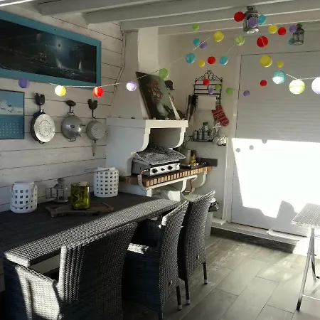 Ferienhaus La Petite Maison De Melanie 30m